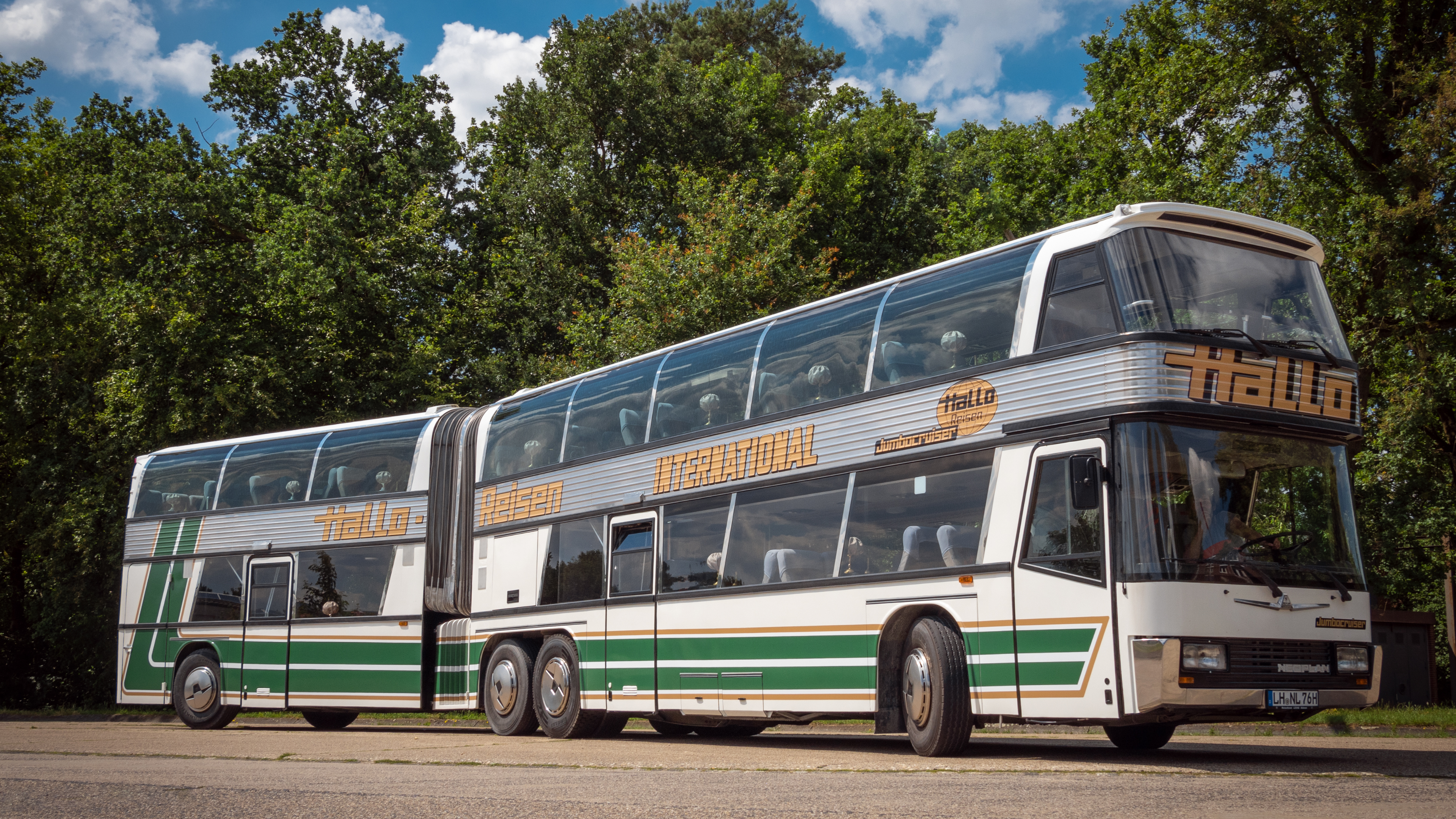 Neoplan Jumbocruiser
